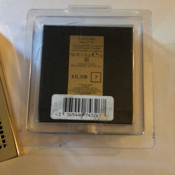 Eyeshadow Palette - Picture 7 of 7